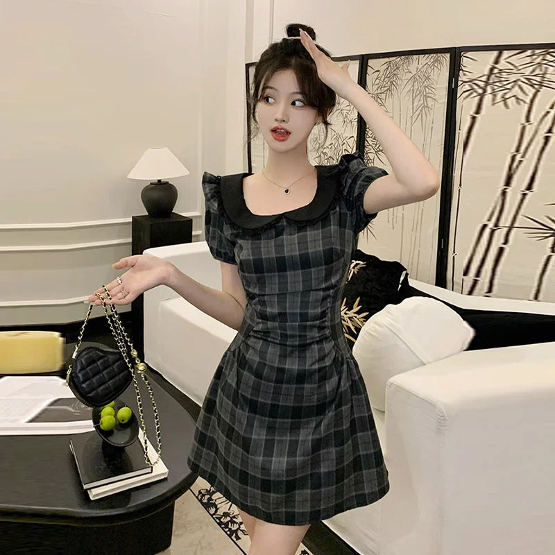 College retro square neck plaid dress for women's 2023 new summer A-line skirt LL-505