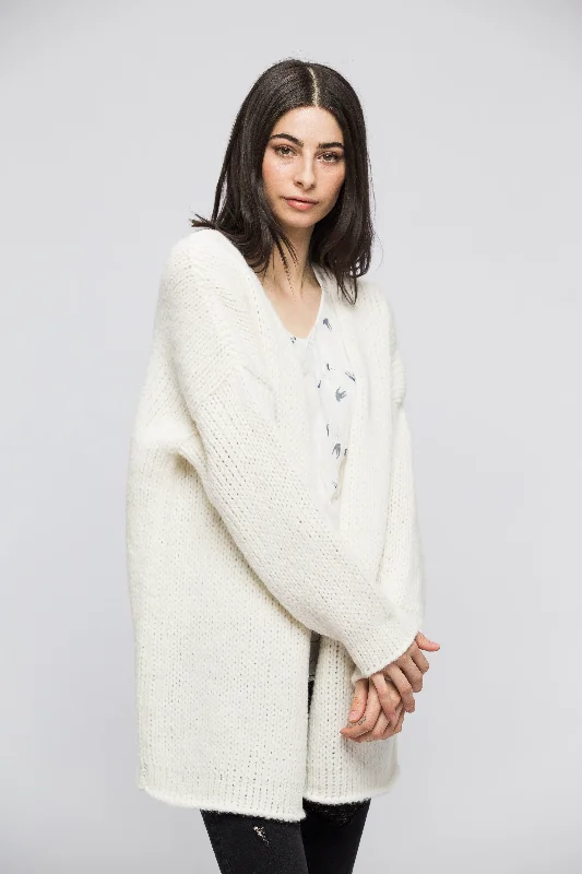 Alpaca Oversized Chunky woman  knit cardigan- Off white.